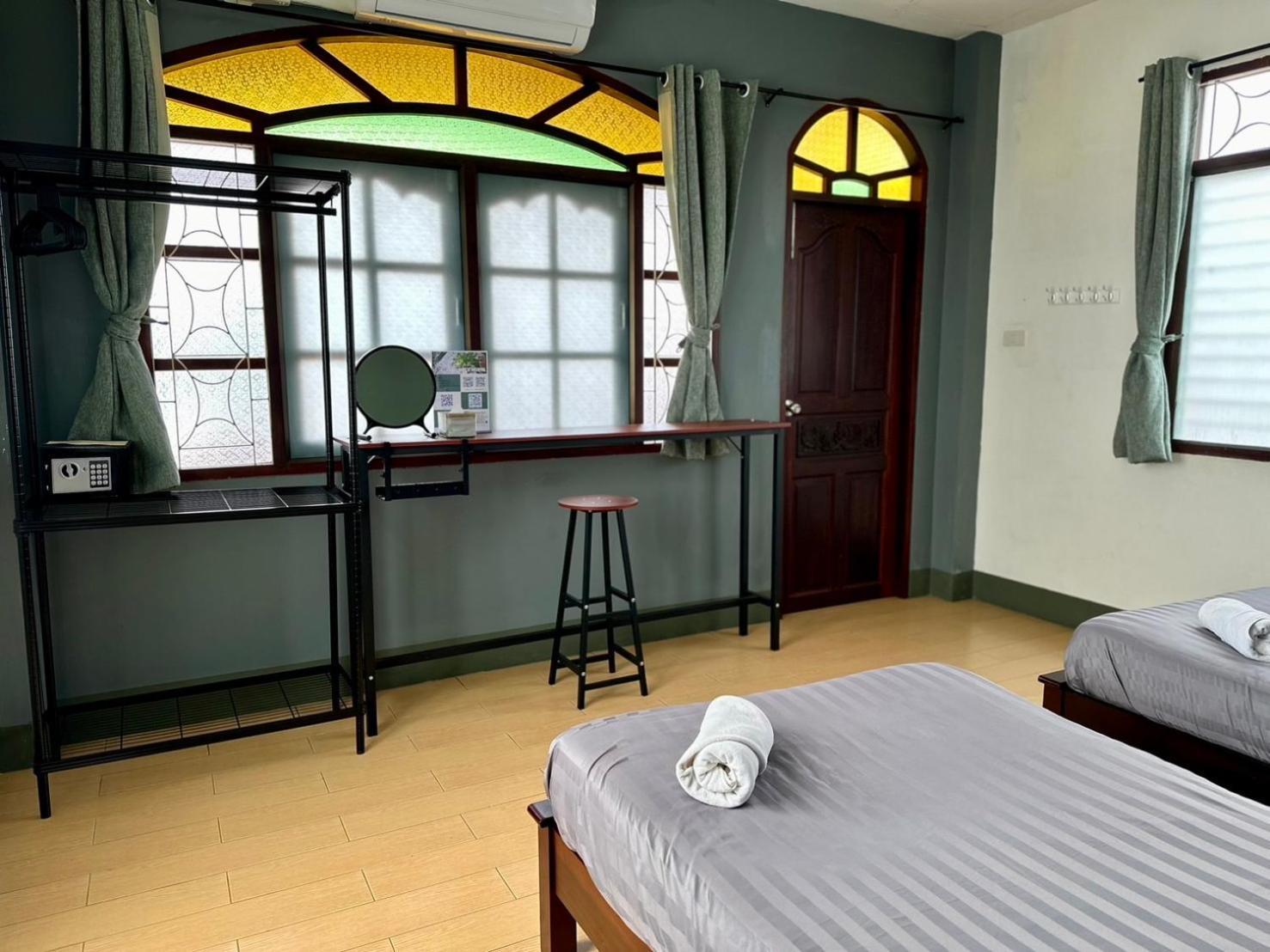Niece Hostel Phuket - Sha Extra Plus Exteriér fotografie