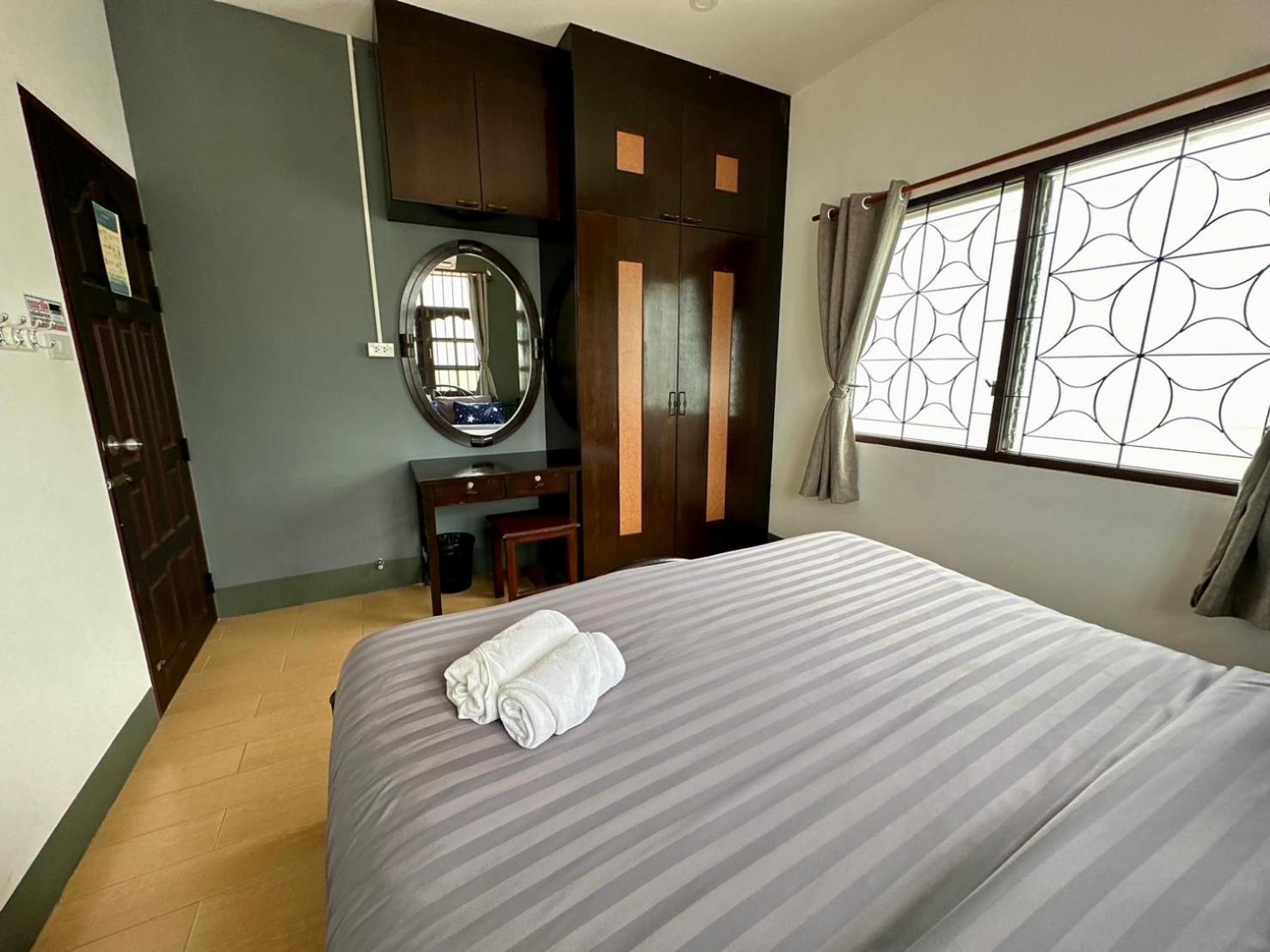 Niece Hostel Phuket - Sha Extra Plus Exteriér fotografie